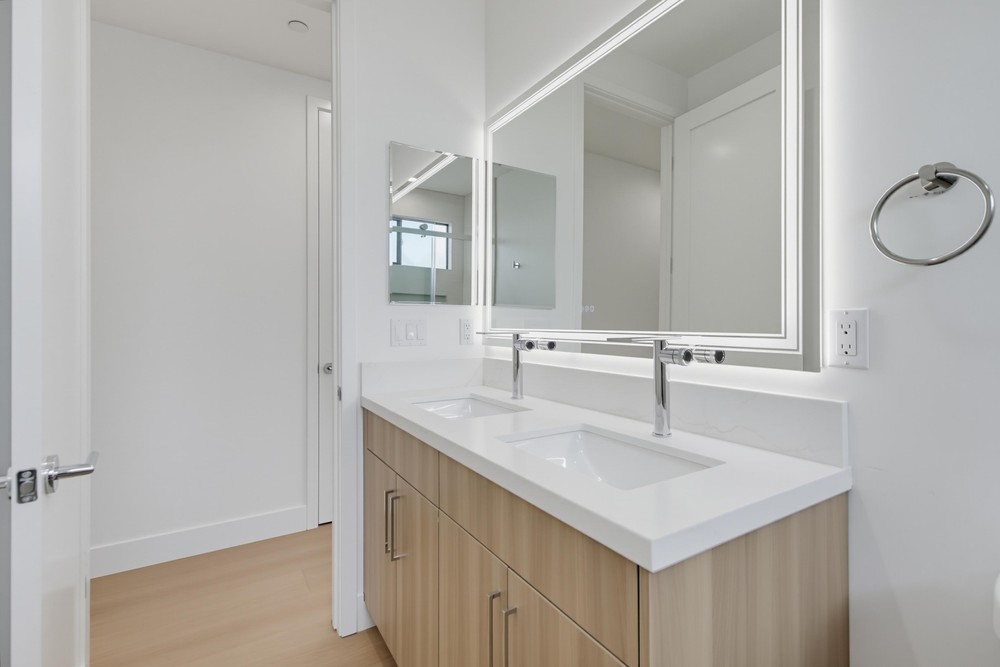 Virtual tour photo 57 of 170 for 2936 Fairfield St