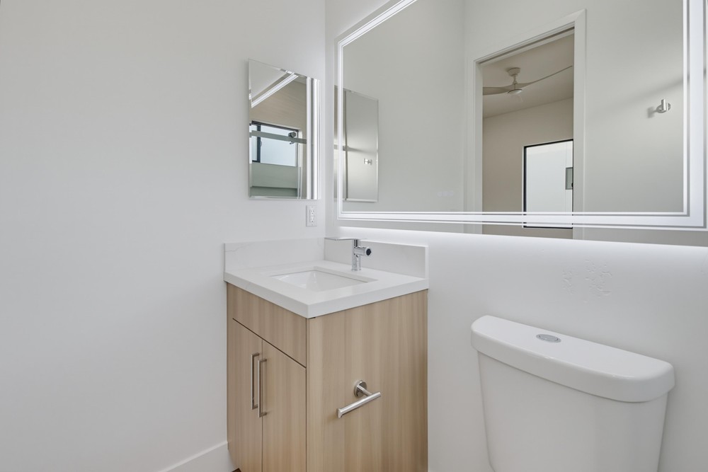 Virtual tour photo 68 of 170 for 2936 Fairfield St