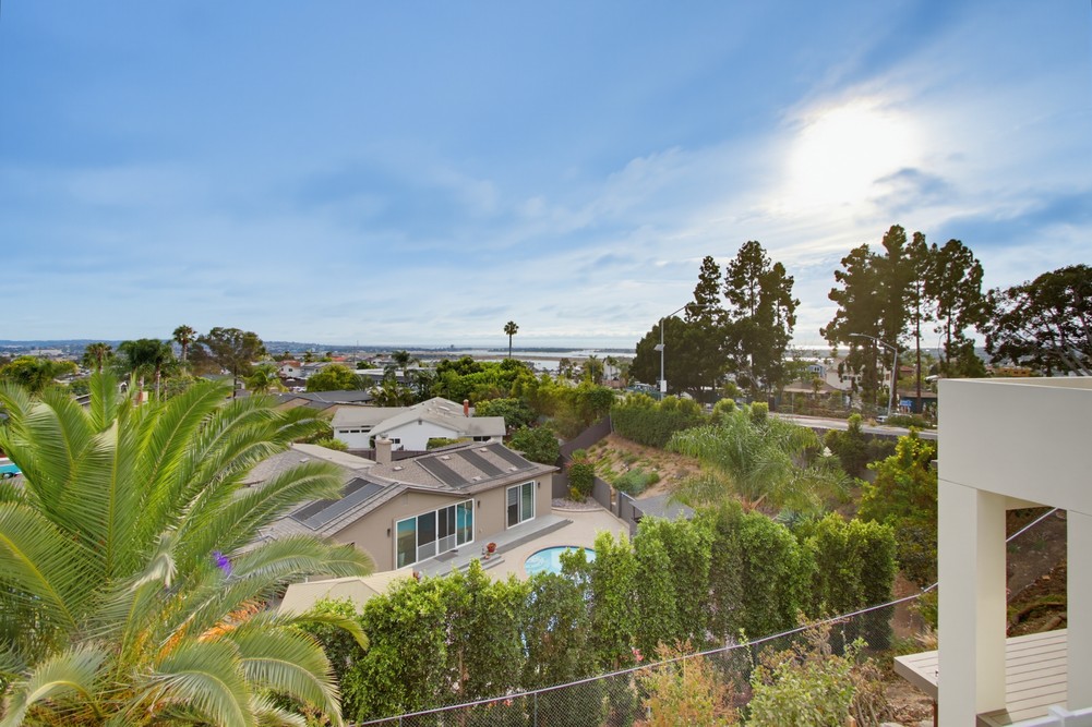 Virtual tour photo 12 of 84 for 2938 Fairfield St