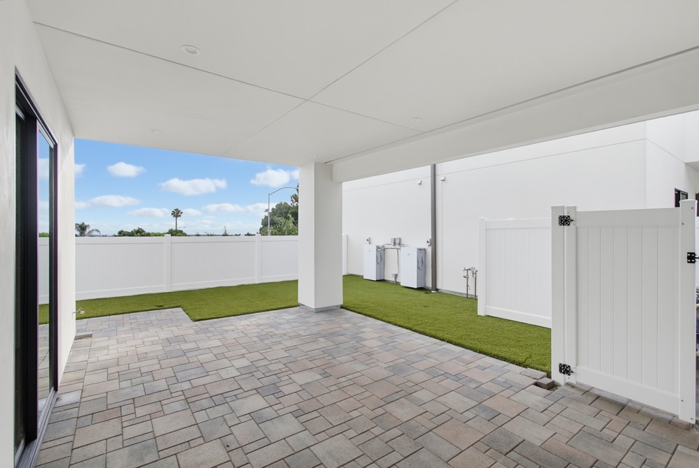 Virtual tour photo 49 of 84 for 2938 Fairfield St