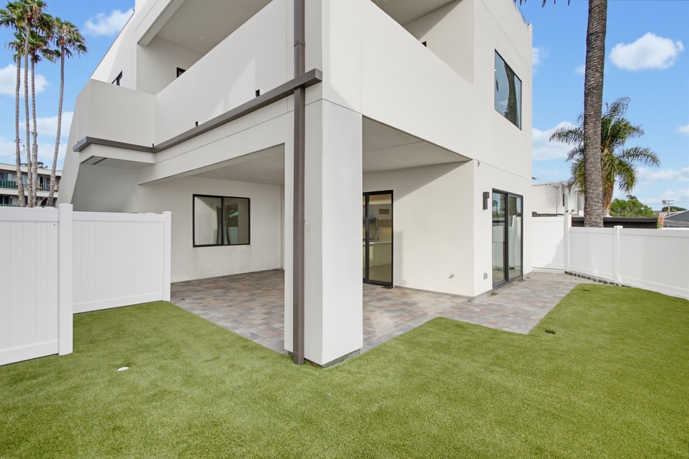 Virtual tour photo 51 of 84 for 2938 Fairfield St