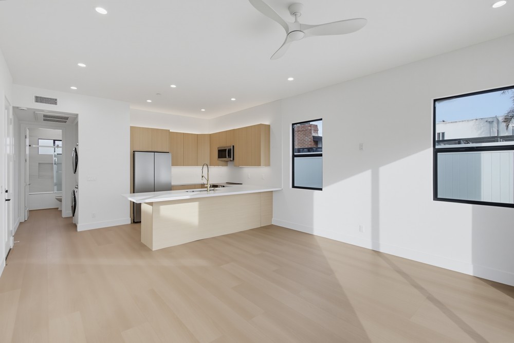 Virtual tour photo 57 of 84 for 2938 Fairfield St