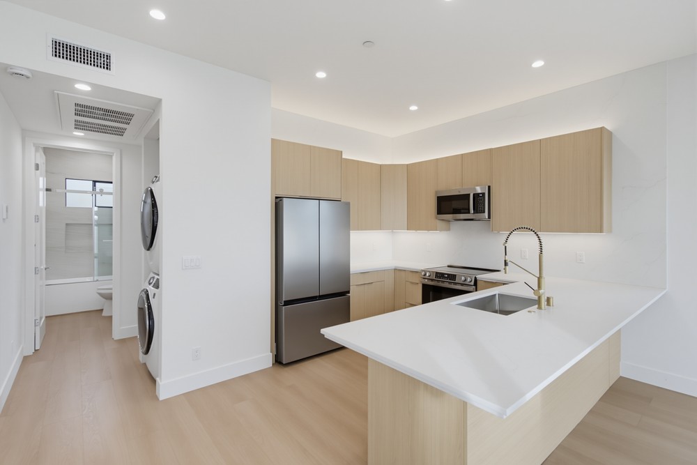 Virtual tour photo 62 of 84 for 2938 Fairfield St