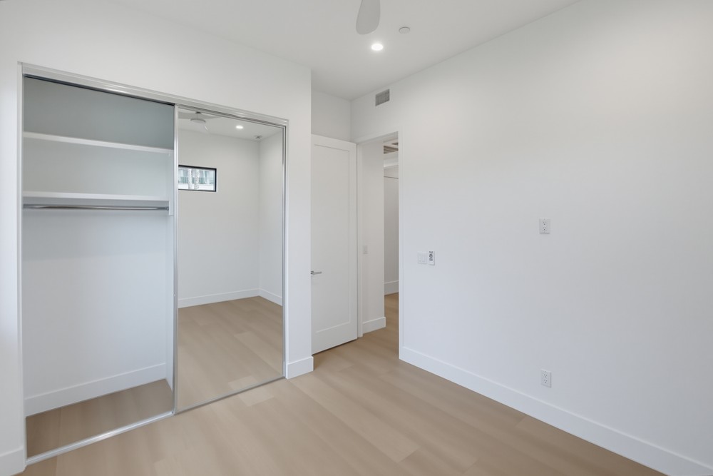 Virtual tour photo 71 of 84 for 2938 Fairfield St