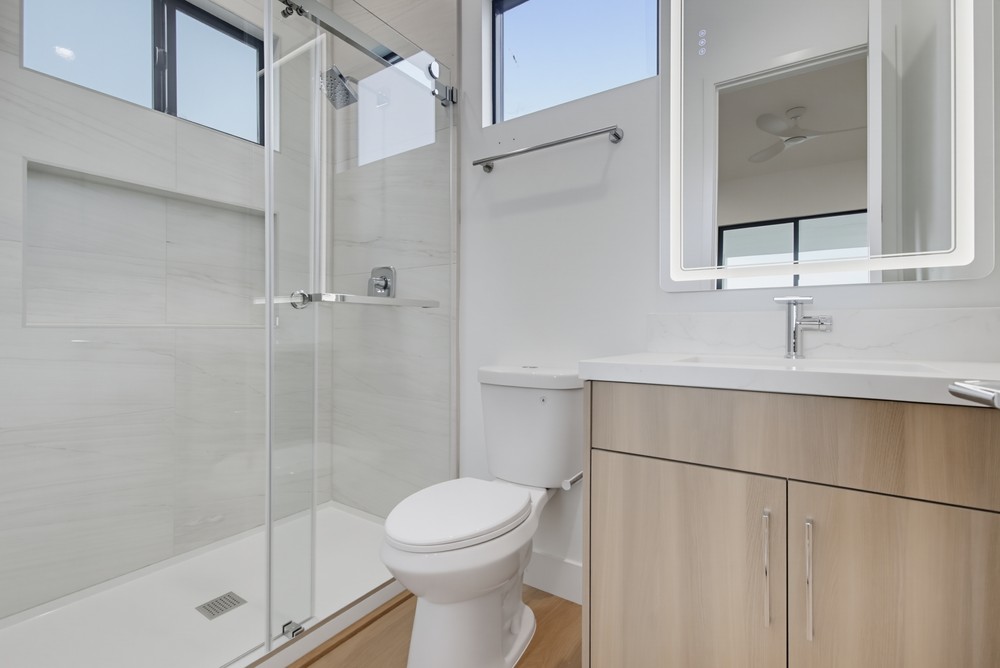 Virtual tour photo 80 of 84 for 2938 Fairfield St