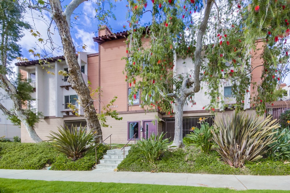 Virtual tour photo 6 of 50 for 2940 Broadway