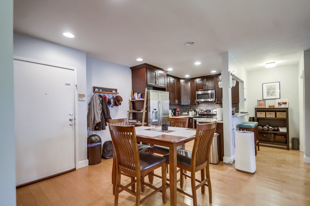 Virtual tour photo 18 of 50 for 2940 Broadway