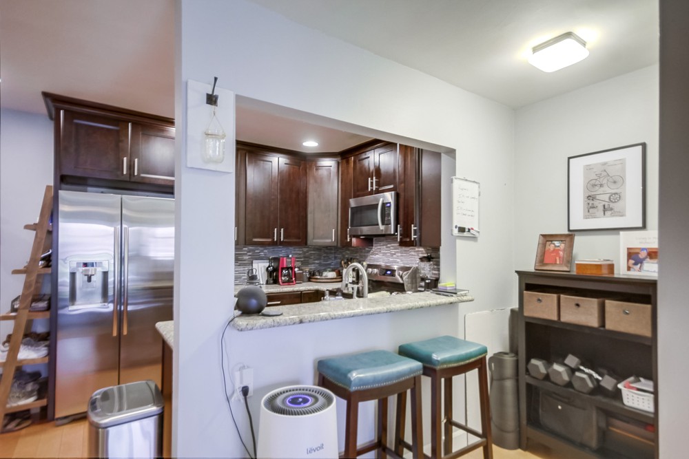 Virtual tour photo 21 of 50 for 2940 Broadway