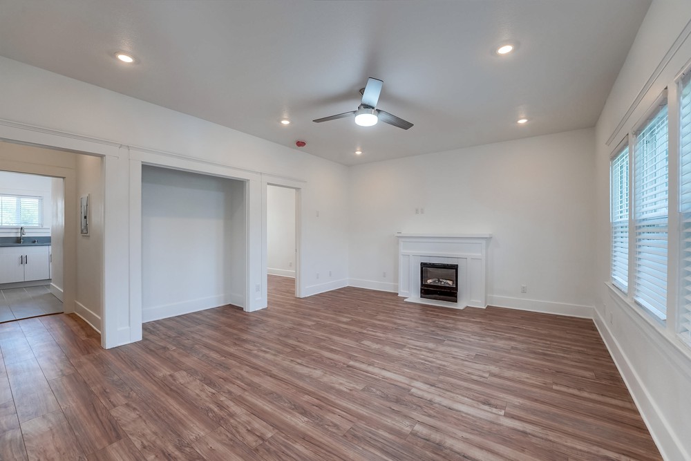 Virtual tour photo 8 of 55 for 2941 2nd Ave