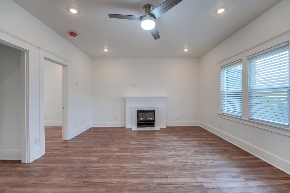 Virtual tour photo 9 of 55 for 2941 2nd Ave