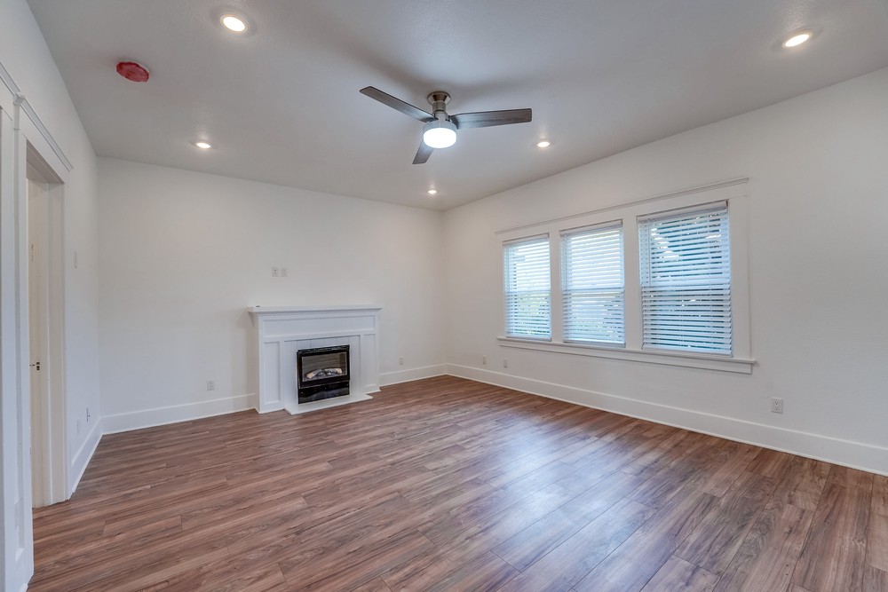 Virtual tour photo 10 of 55 for 2941 2nd Ave