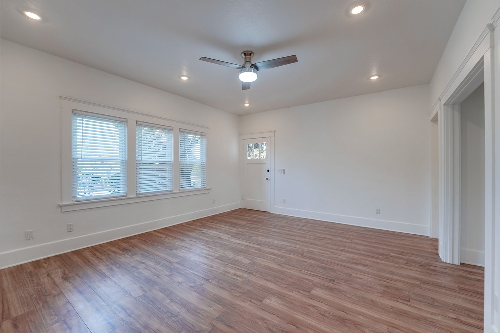 Virtual tour photo 12 of 55 for 2941 2nd Ave