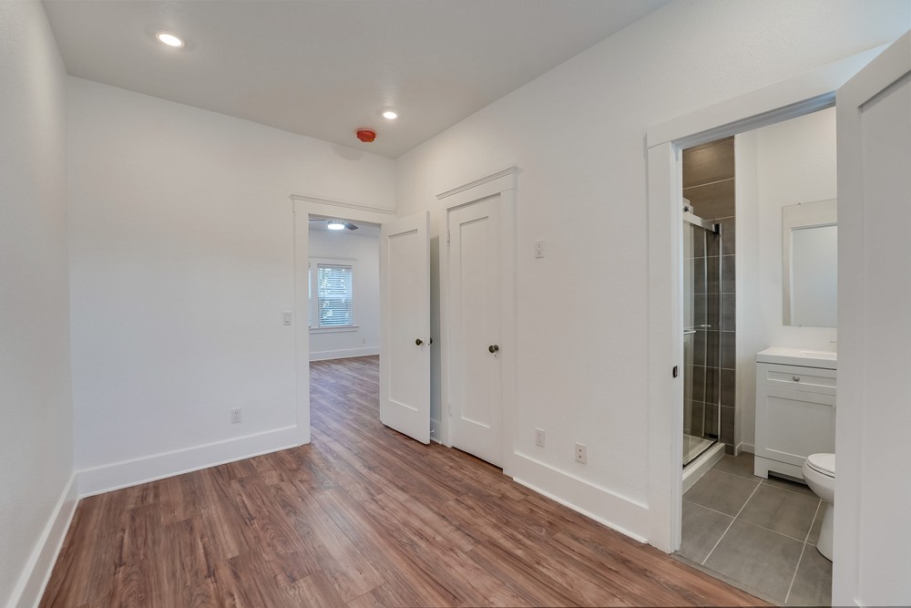 Virtual tour photo 21 of 55 for 2941 2nd Ave
