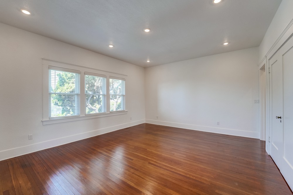 Virtual tour photo 39 of 55 for 2941 2nd Ave