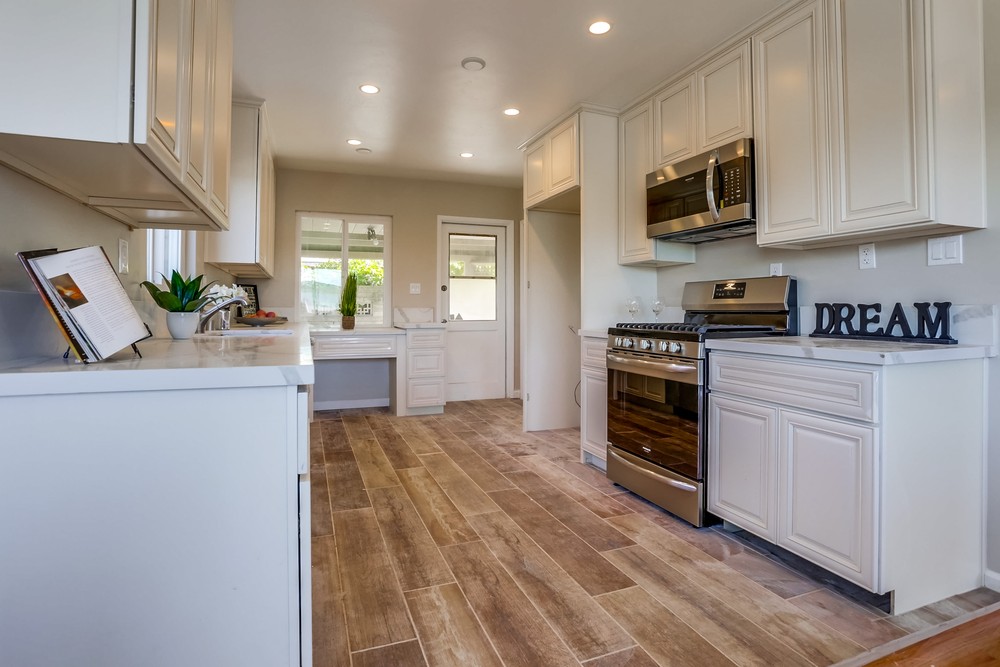 Virtual tour photo 16 of 37 for 2941 51st St