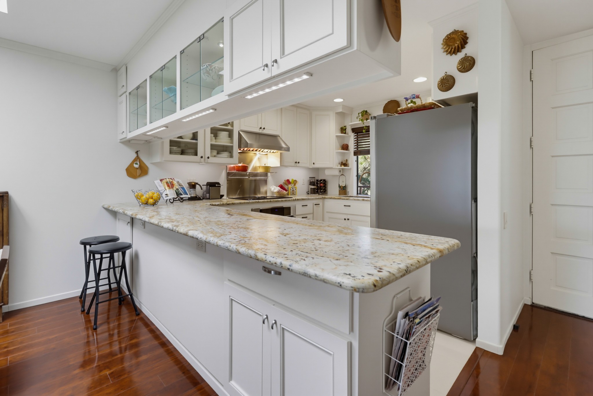 Virtual tour photo 22 of 69 for 2942 Lawrence St