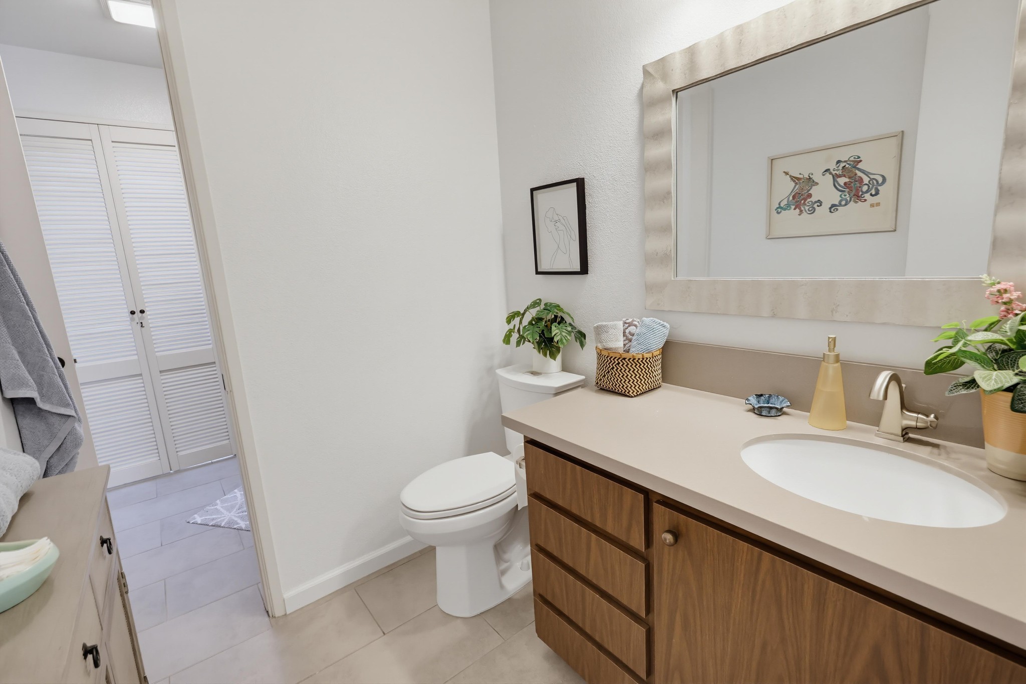 Virtual tour photo 67 of 90 for 2942 Lawrence St