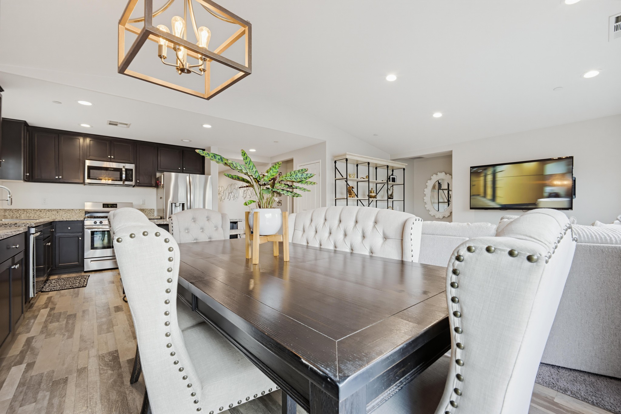 Virtual tour photo 21 of 40 for 29425 Hazel Ln