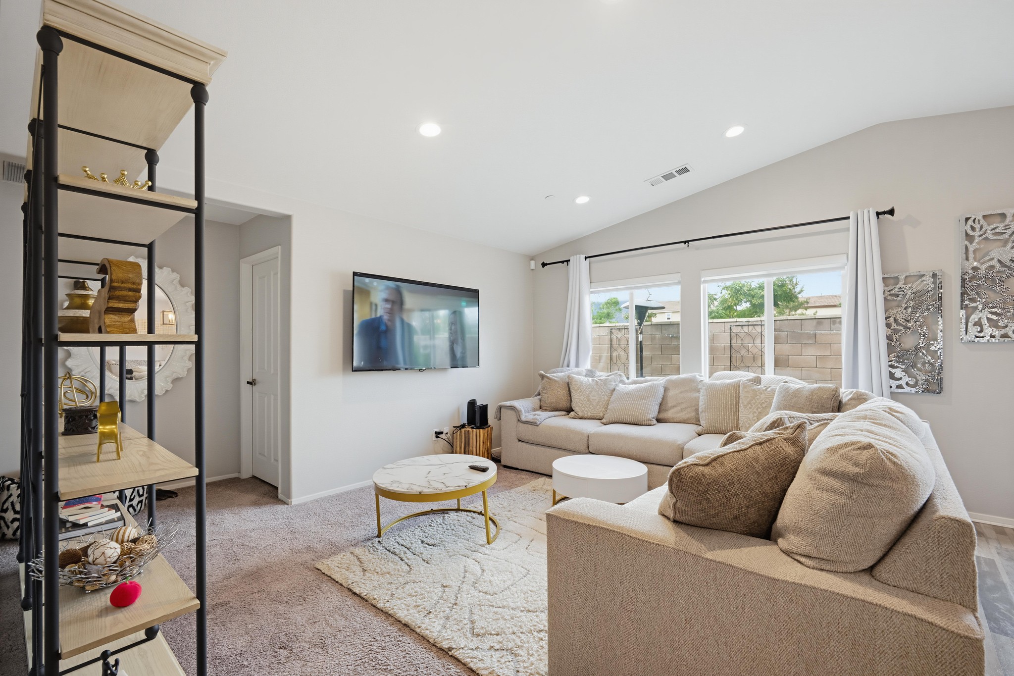 Virtual tour photo 23 of 40 for 29425 Hazel Ln