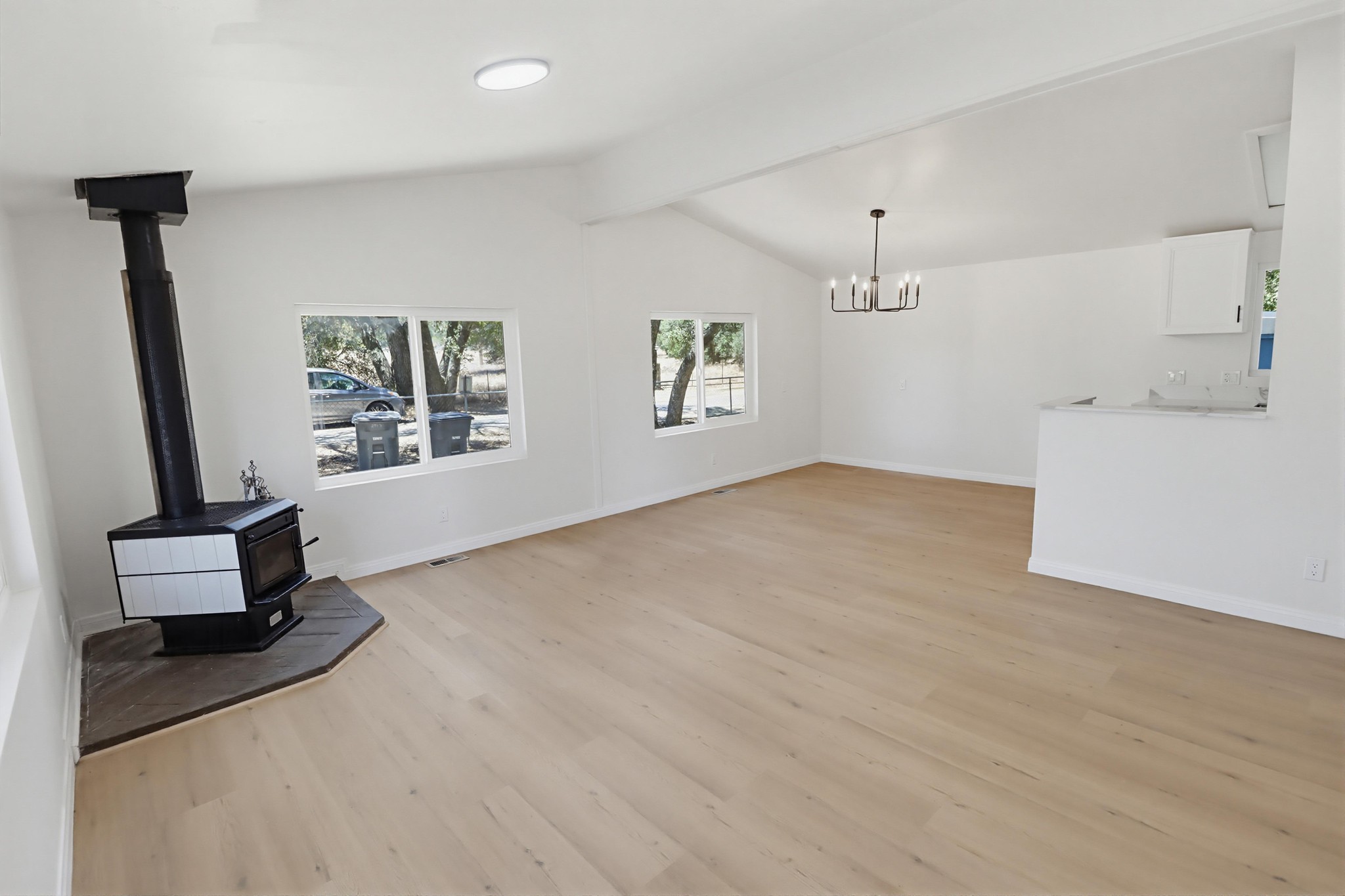Virtual tour photo 10 of 41 for 29430 Cleveland Forest Dr