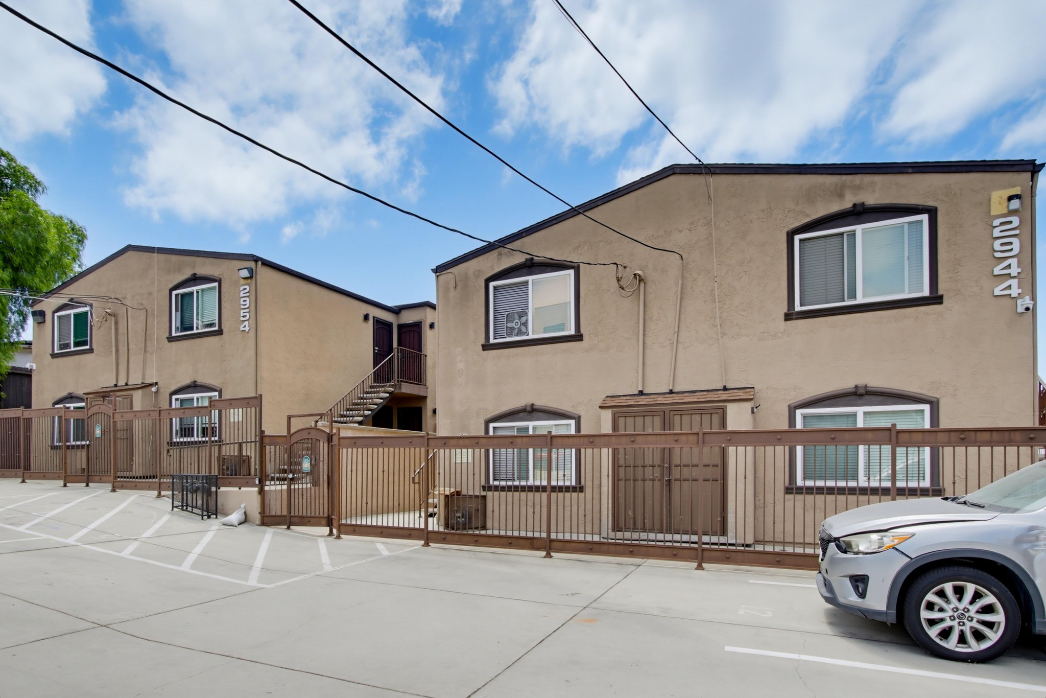 Virtual tour photo 31 of 43 for 2944-54 F St