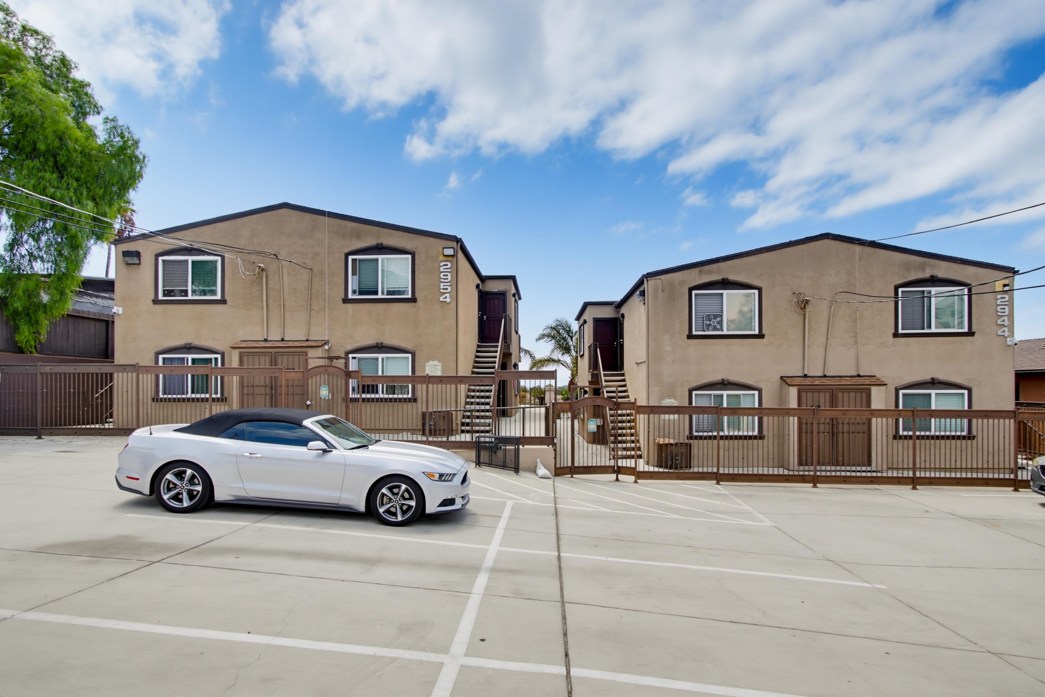 Virtual tour photo 32 of 43 for 2944-54 F St