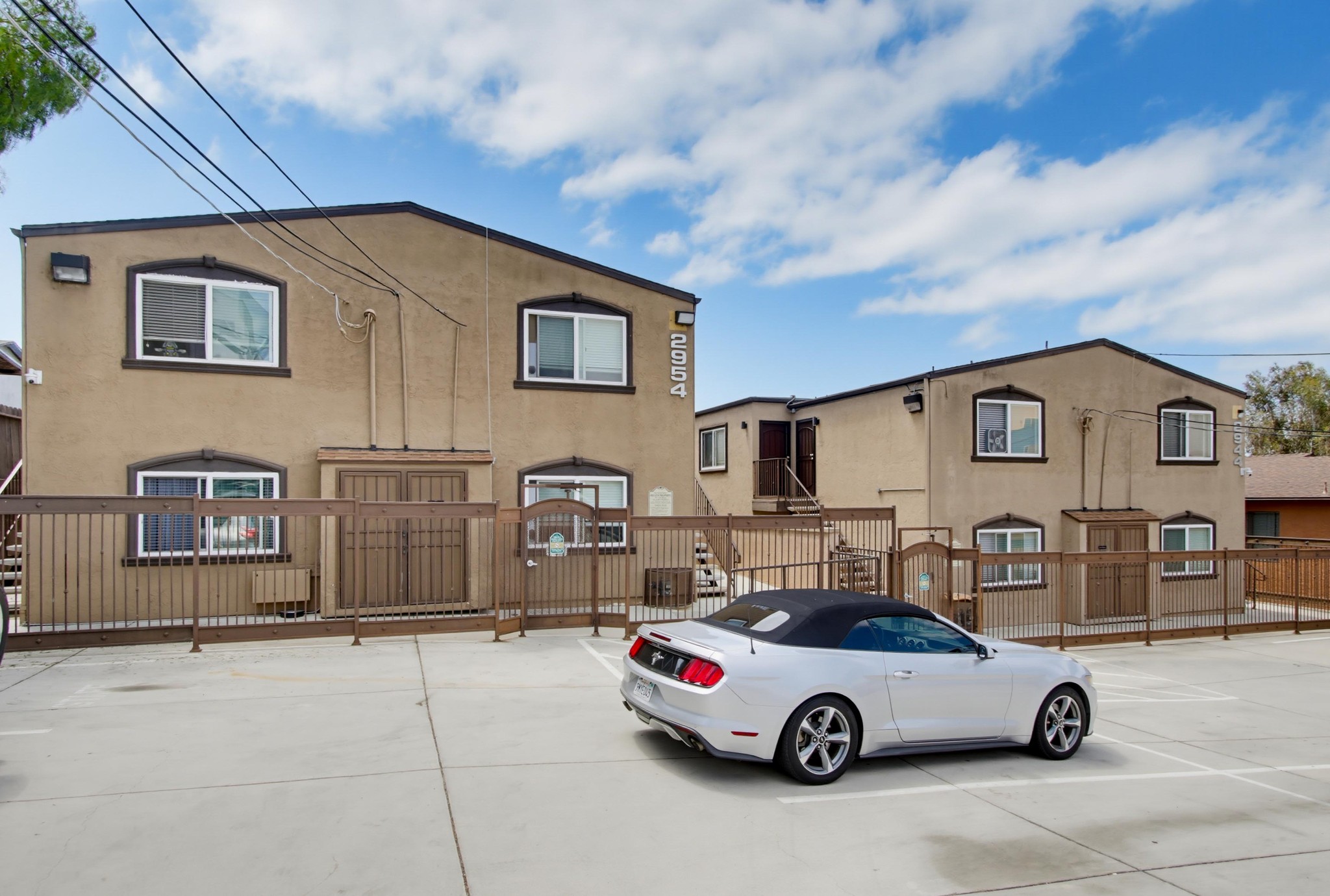 Virtual tour photo 33 of 43 for 2944-54 F St