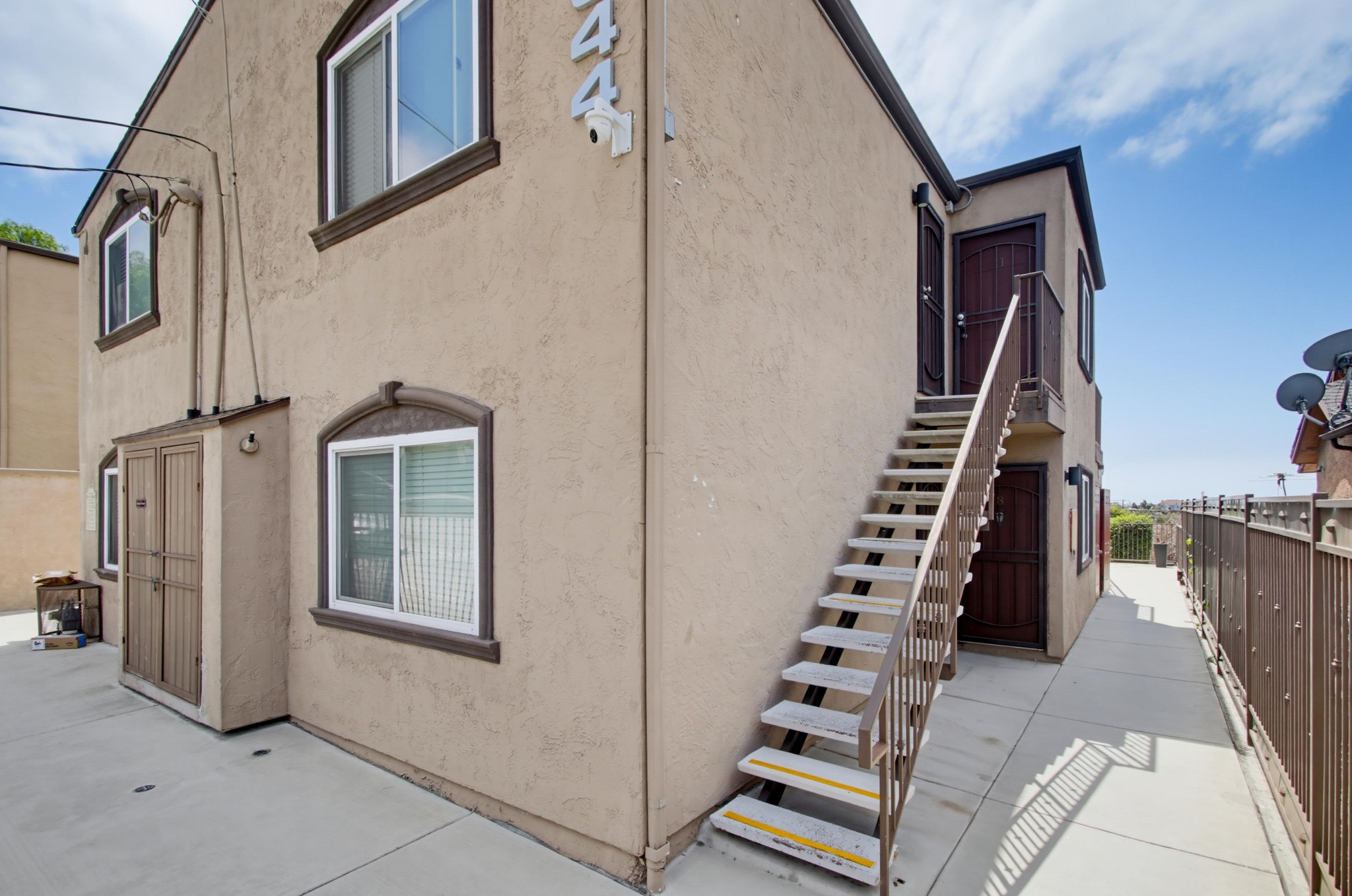 Virtual tour photo 37 of 43 for 2944-54 F St
