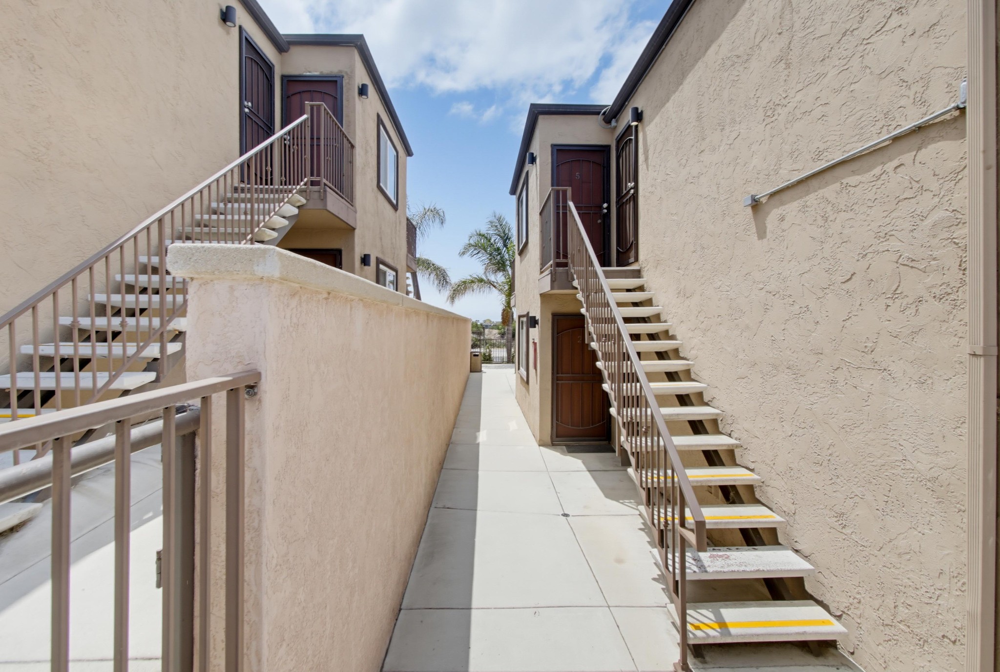 Virtual tour photo 38 of 43 for 2944-54 F St