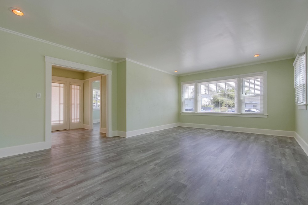 Virtual tour photo 7 of 38 for 2944 Kalmia St