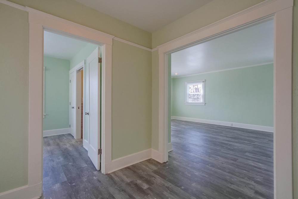 Virtual tour photo 9 of 38 for 2944 Kalmia St