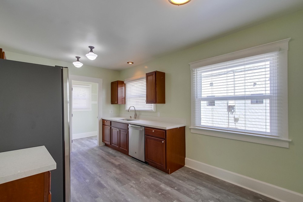 Virtual tour photo 11 of 38 for 2944 Kalmia St