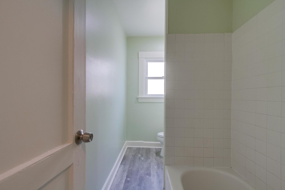 Virtual tour photo 29 of 38 for 2944 Kalmia St