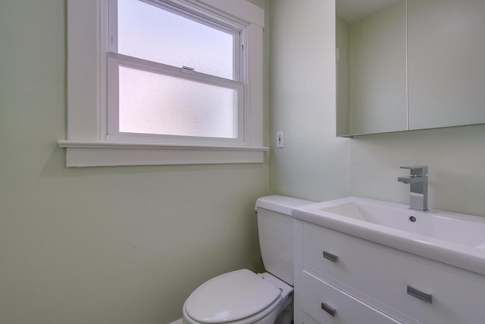 Virtual tour photo 30 of 38 for 2944 Kalmia St
