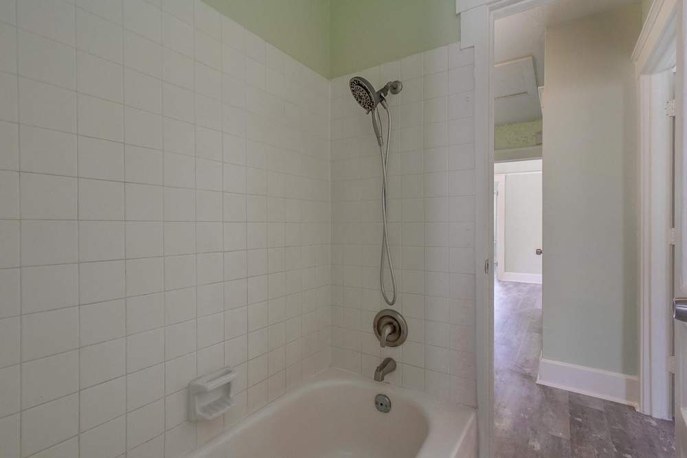 Virtual tour photo 32 of 38 for 2944 Kalmia St
