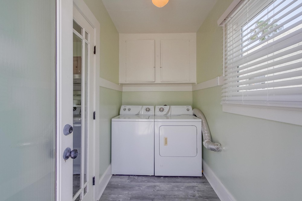 Virtual tour photo 35 of 38 for 2944 Kalmia St