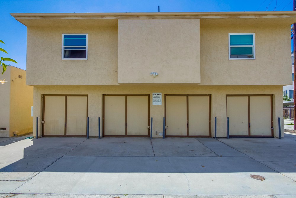 Virtual tour photo 37 of 38 for 2944 Kalmia St