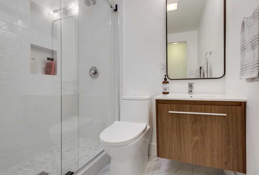 Virtual tour photo 44 of 66 for 2944 Mobley St