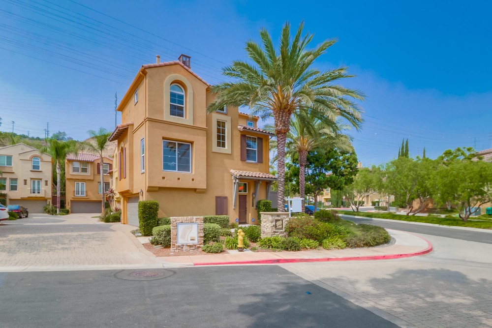 Virtual tour photo 1 of 53 for 2948 Villas Way