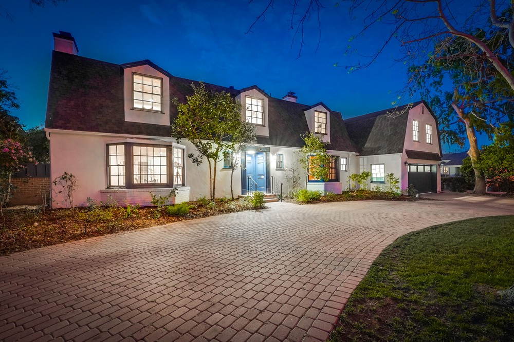 Virtual tour photo 4 of 129 for 2954 Chatsworth Blvd