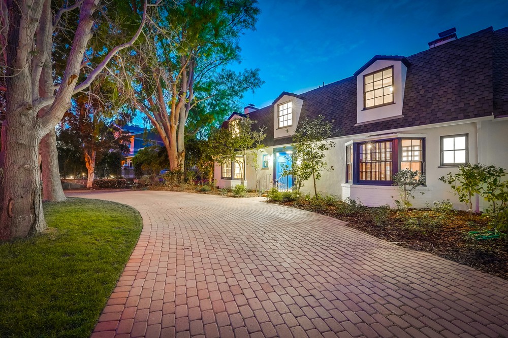 Virtual tour photo 6 of 129 for 2954 Chatsworth Blvd