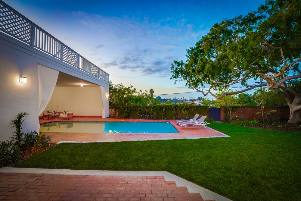 Virtual tour photo 14 of 129 for 2954 Chatsworth Blvd
