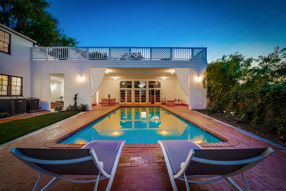 Virtual tour photo 17 of 129 for 2954 Chatsworth Blvd