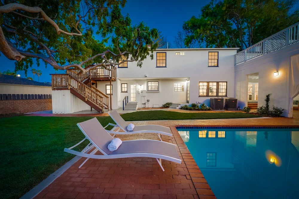 Virtual tour photo 19 of 129 for 2954 Chatsworth Blvd