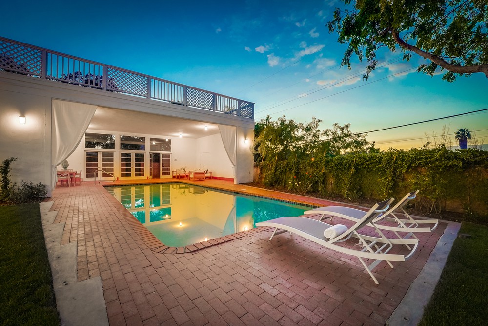 Virtual tour photo 20 of 129 for 2954 Chatsworth Blvd