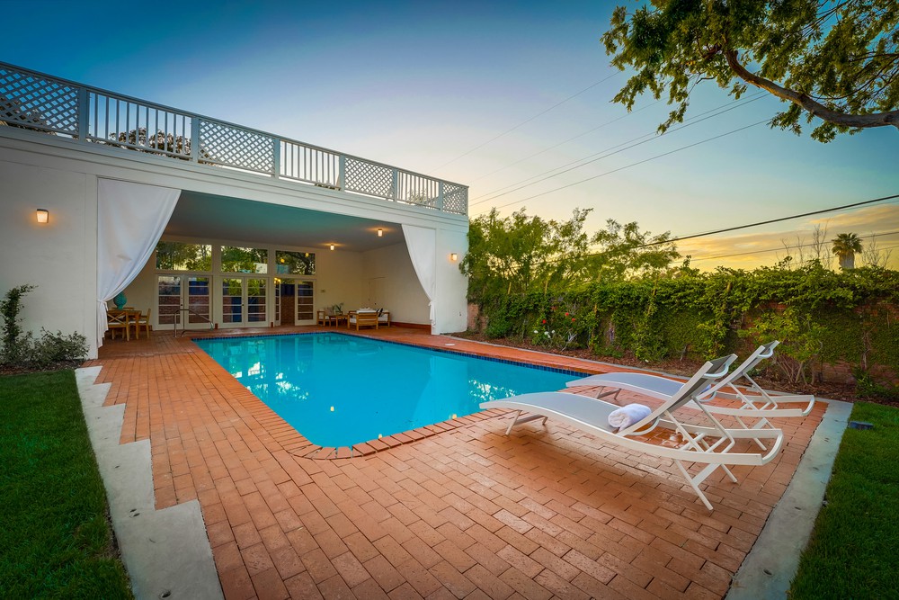 Virtual tour photo 23 of 129 for 2954 Chatsworth Blvd