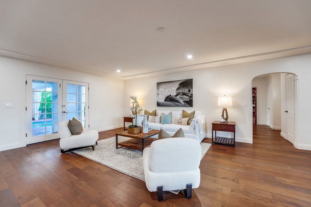 Virtual tour photo 30 of 129 for 2954 Chatsworth Blvd
