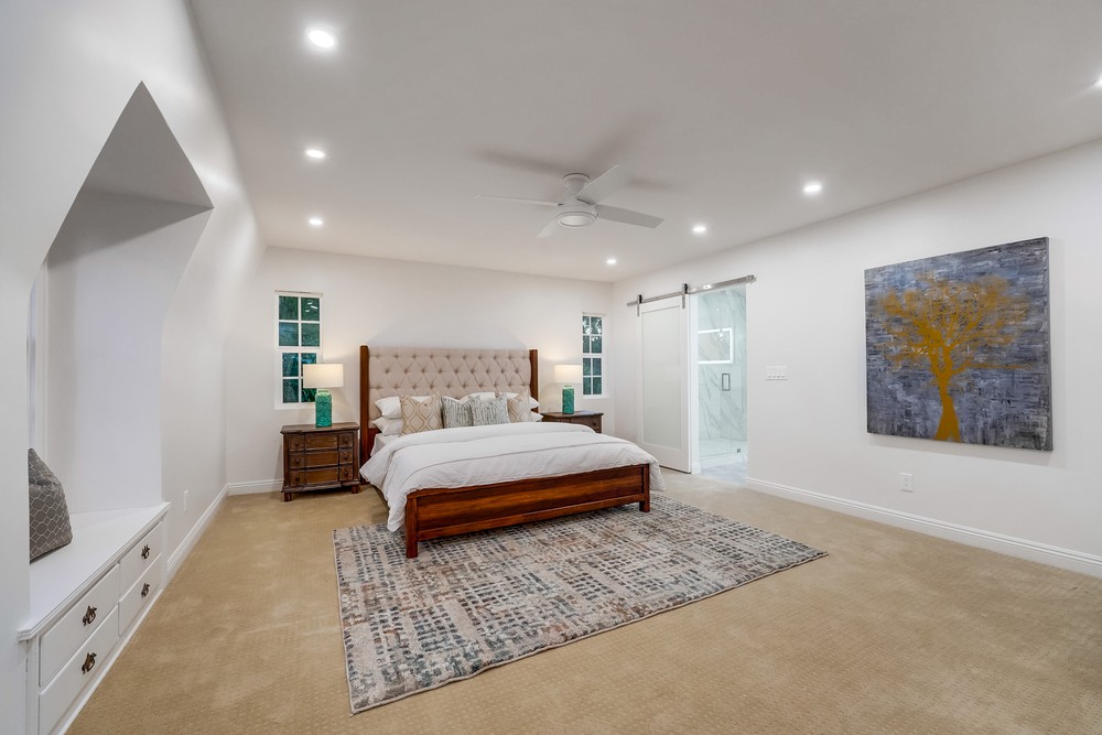 Virtual tour photo 61 of 129 for 2954 Chatsworth Blvd