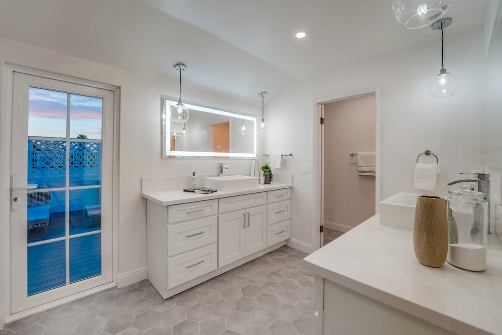 Virtual tour photo 67 of 129 for 2954 Chatsworth Blvd