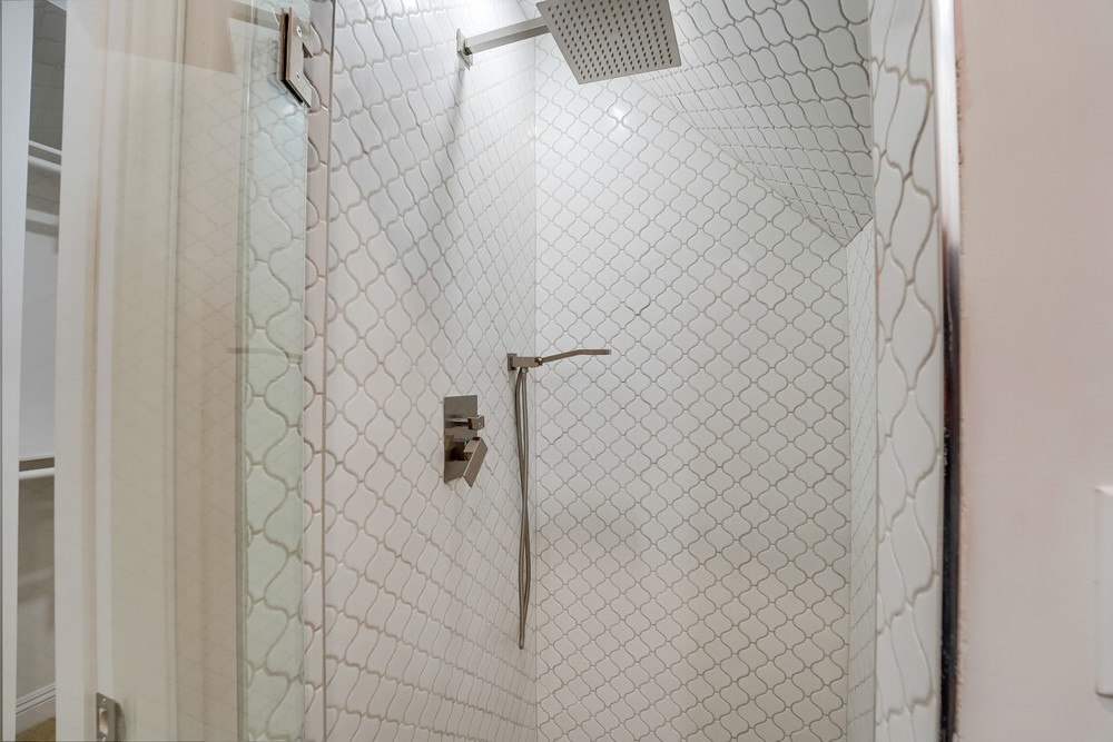 Virtual tour photo 84 of 129 for 2954 Chatsworth Blvd